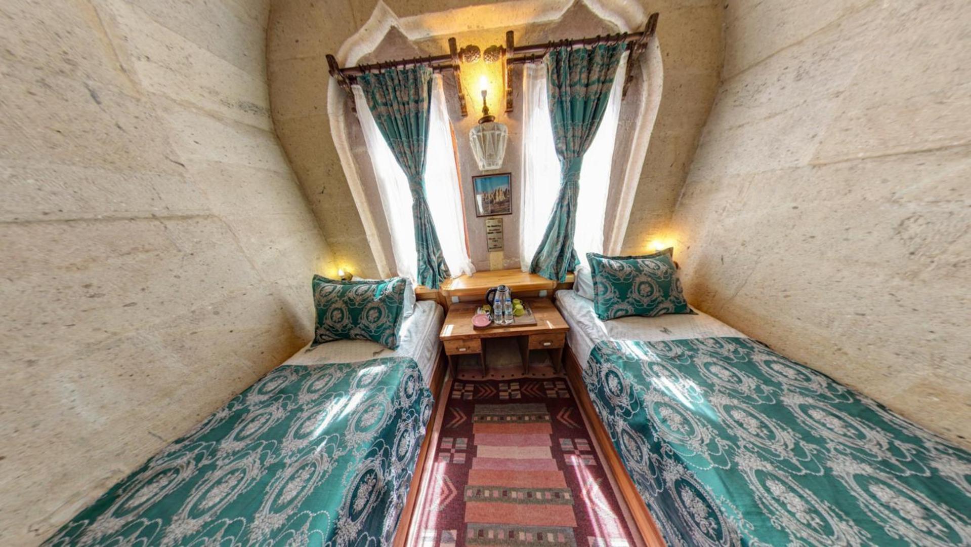 Отель Walnut House Гореме Экстерьер фото